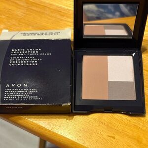 Avon Basic Color Collection Eyeshadow Palette - Tan and Cream